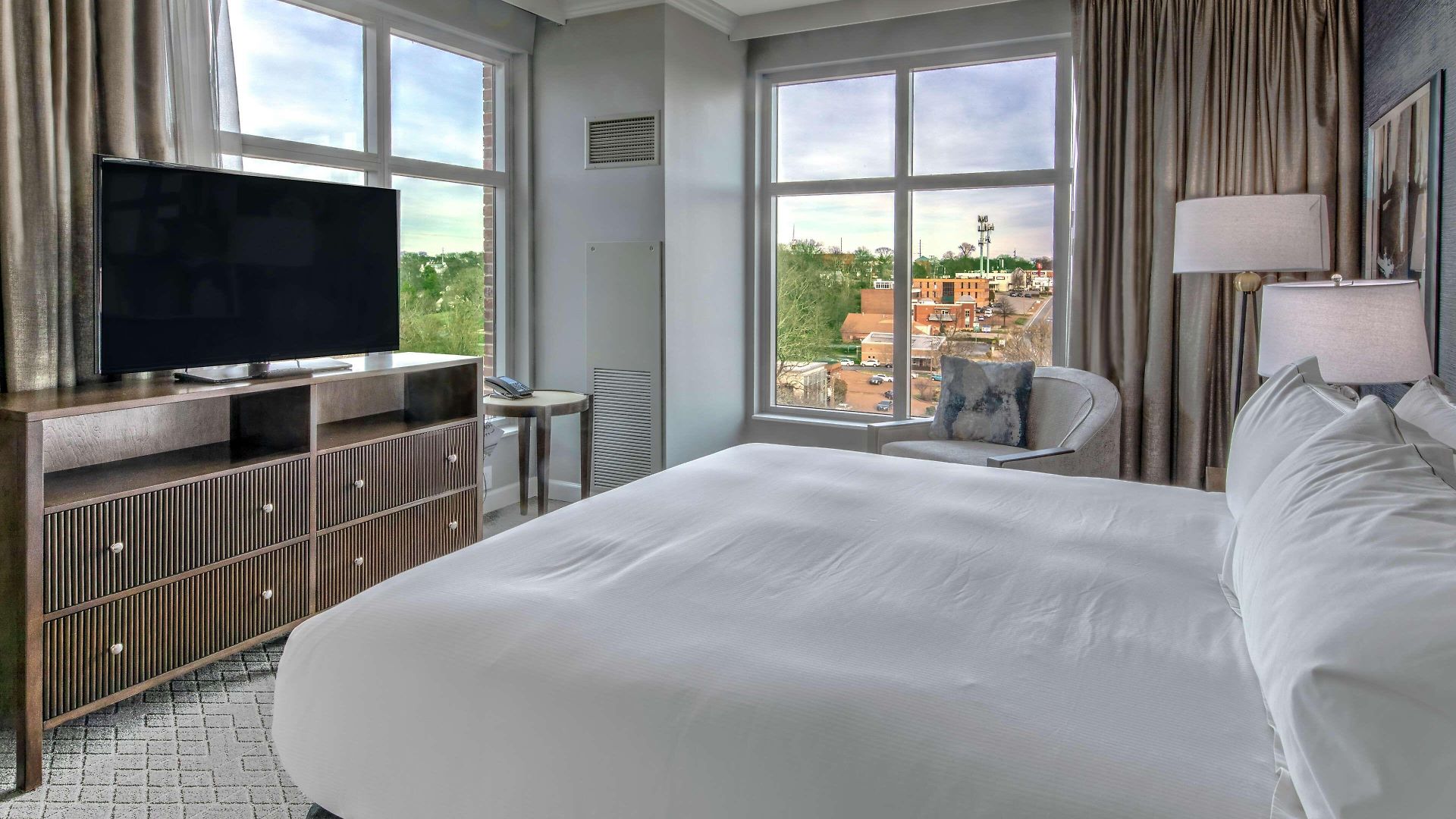 Hilton Hills Hotel