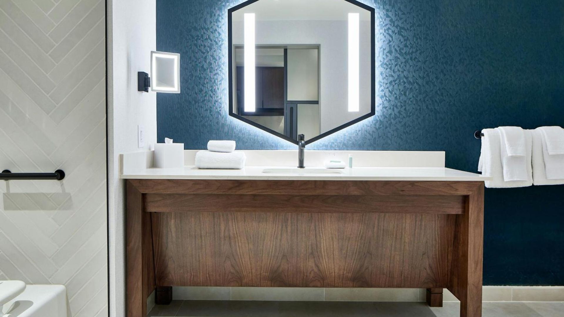 By Marriott Downtown/convention Center Hotel Nashville