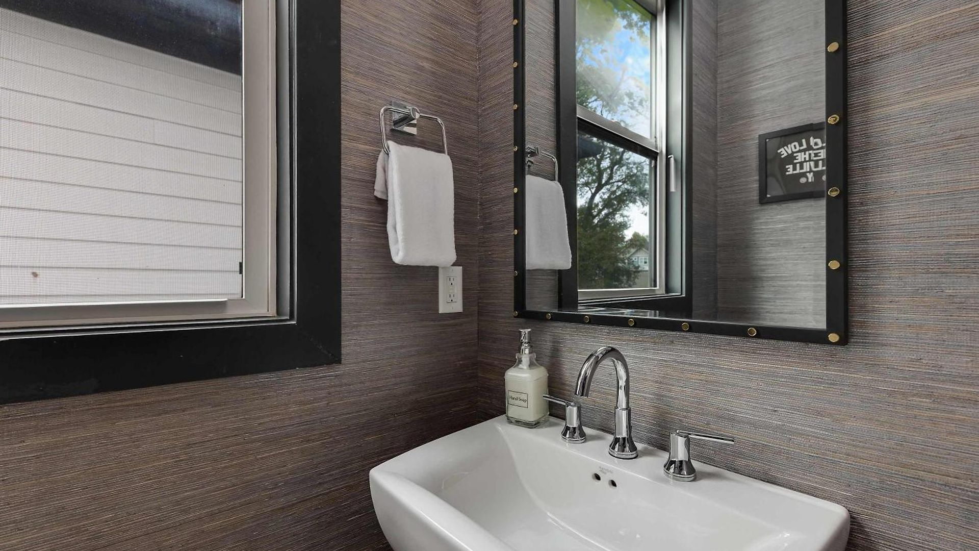 The Wade - Minutes To The Gulch & 12 South * Nashville