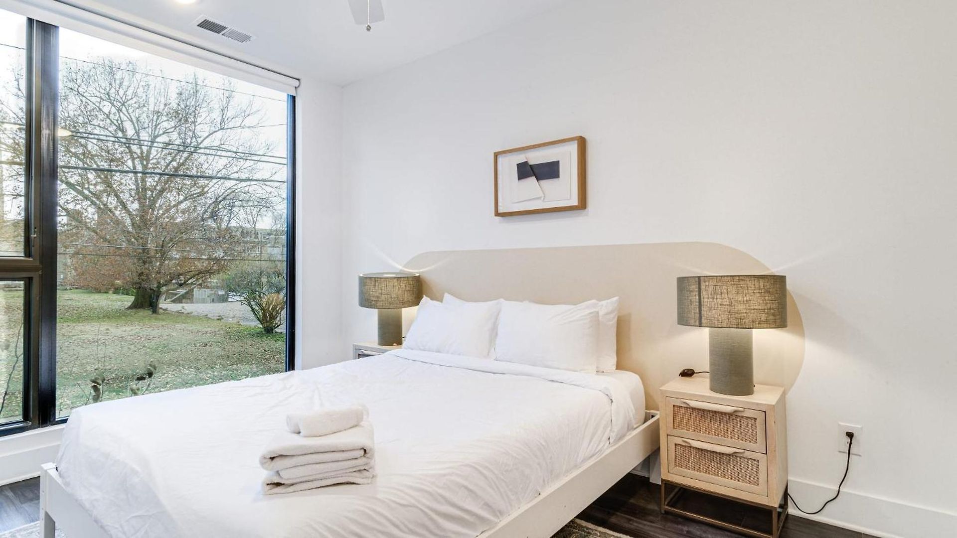 Apartment The Grove By Avantstay