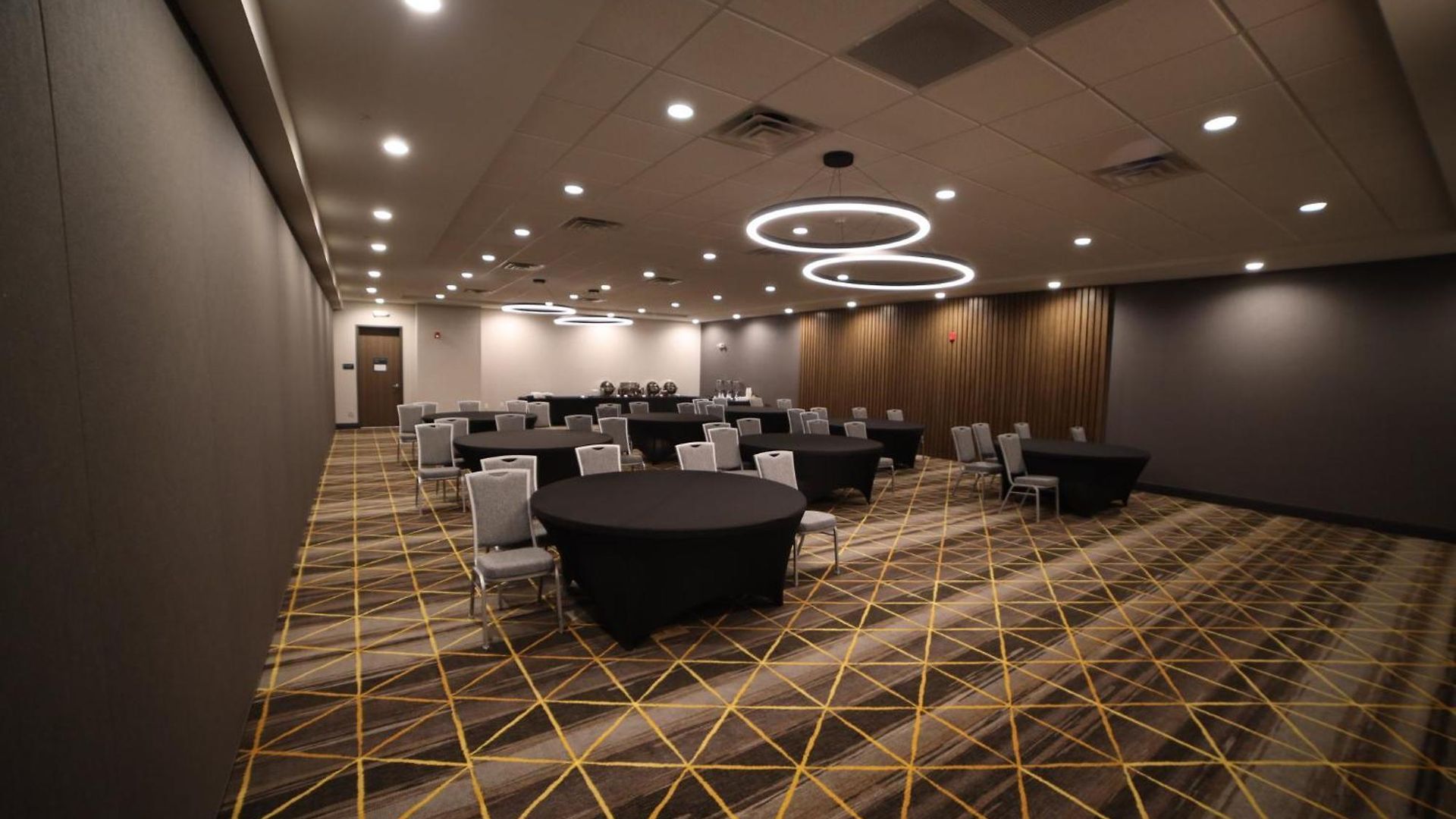 Airport By Ihg Nashville