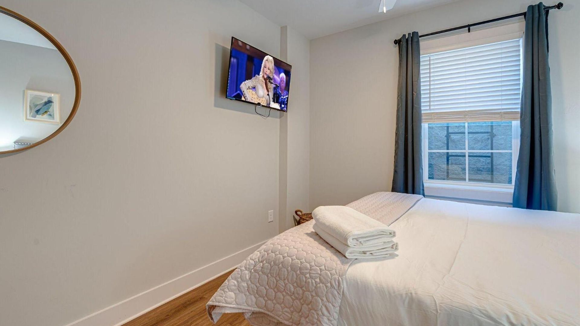 Holiday home Mesmerize Melrose - 5 Mins To Broadway - Rooftop Deck *