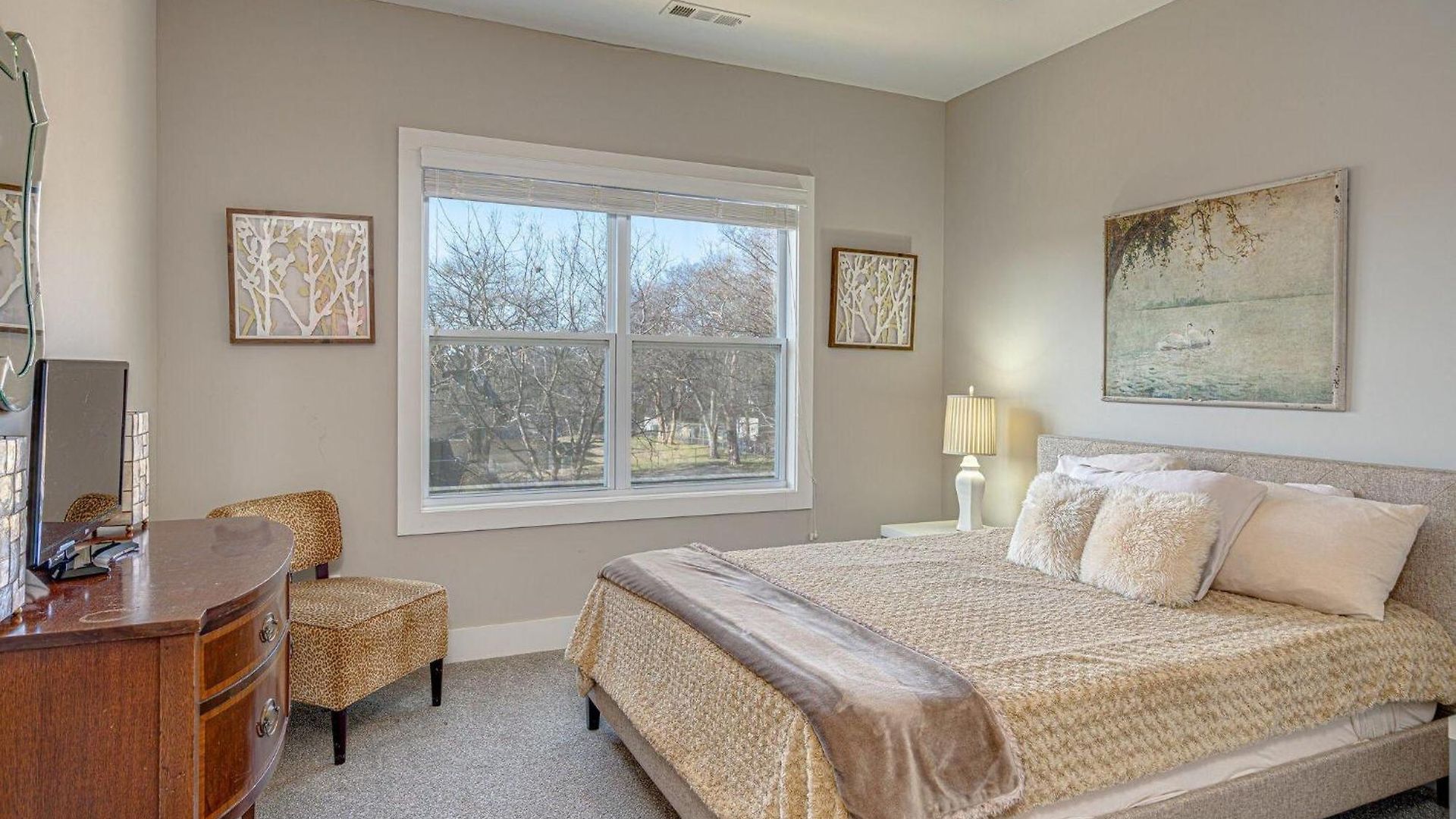 Holiday home Cultured Coach - Music Row - Mins To Downtown *