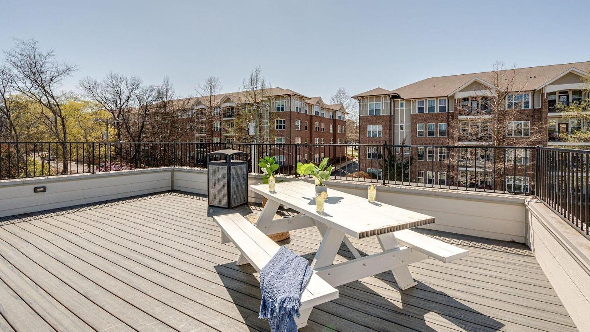 Holiday home Melrose Mix - Rooftop Deck - 5 Mins To Broadway Nashville