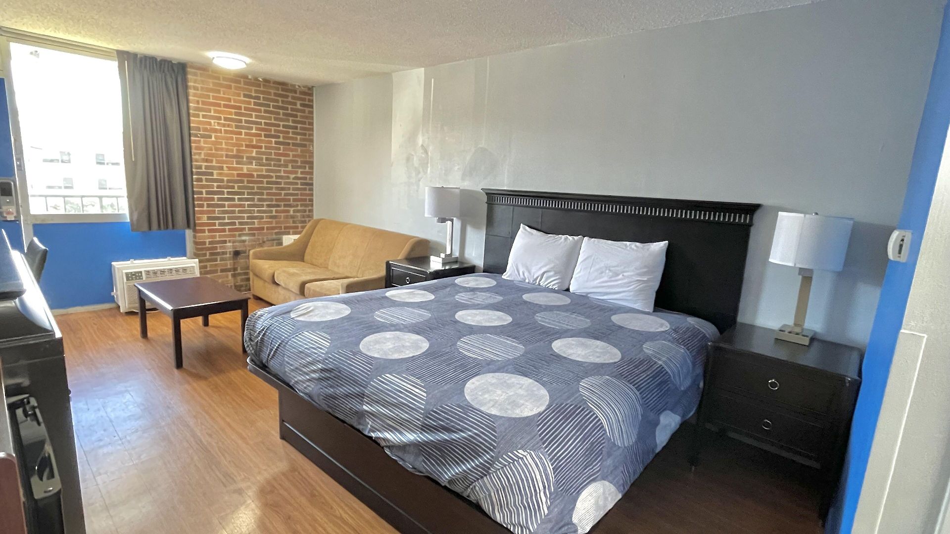 Rodeway Inn- Airport - Downtown - Mexican Restaurant On Site Inn 3*