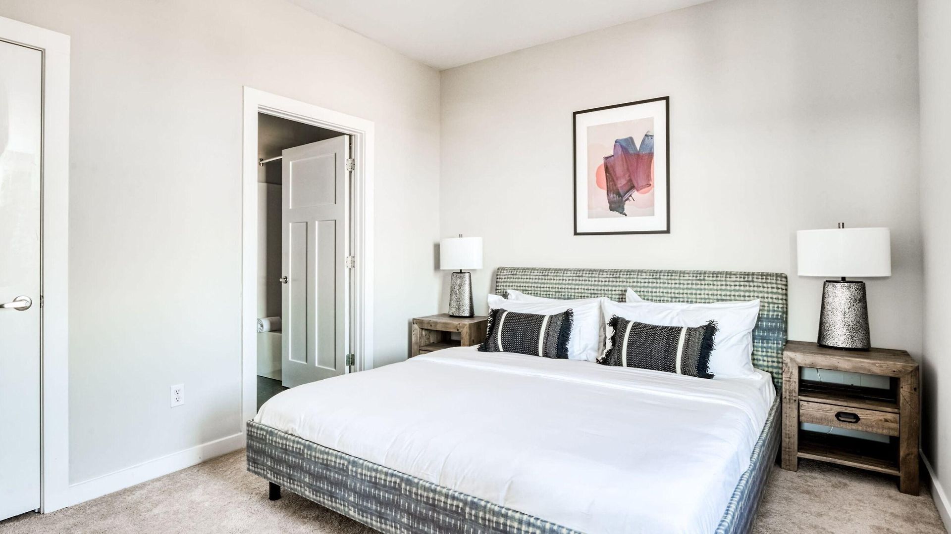 Cozysuites Music Row Hotel *