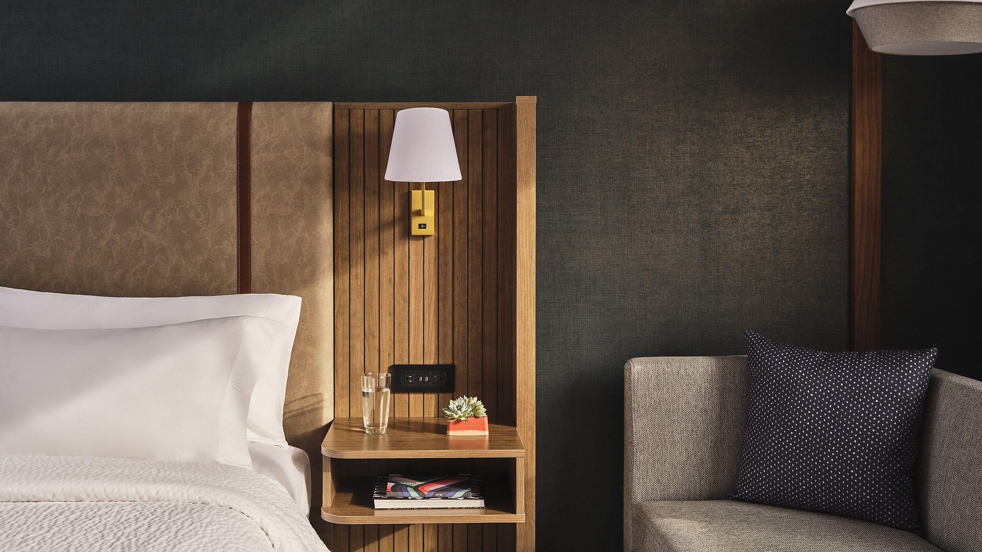 Airport By Ihg Hotel 3*