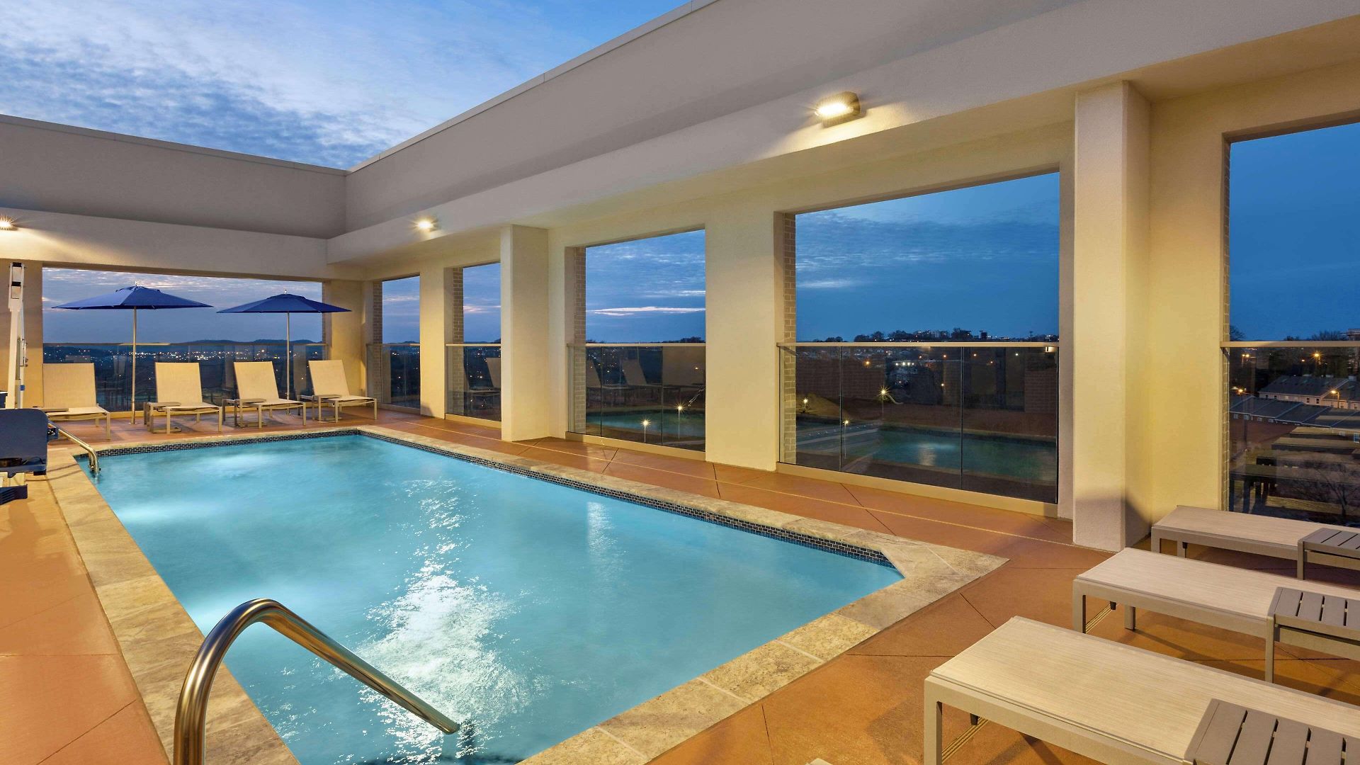 Hotel Home2 By Hilton West End Avenue 3*