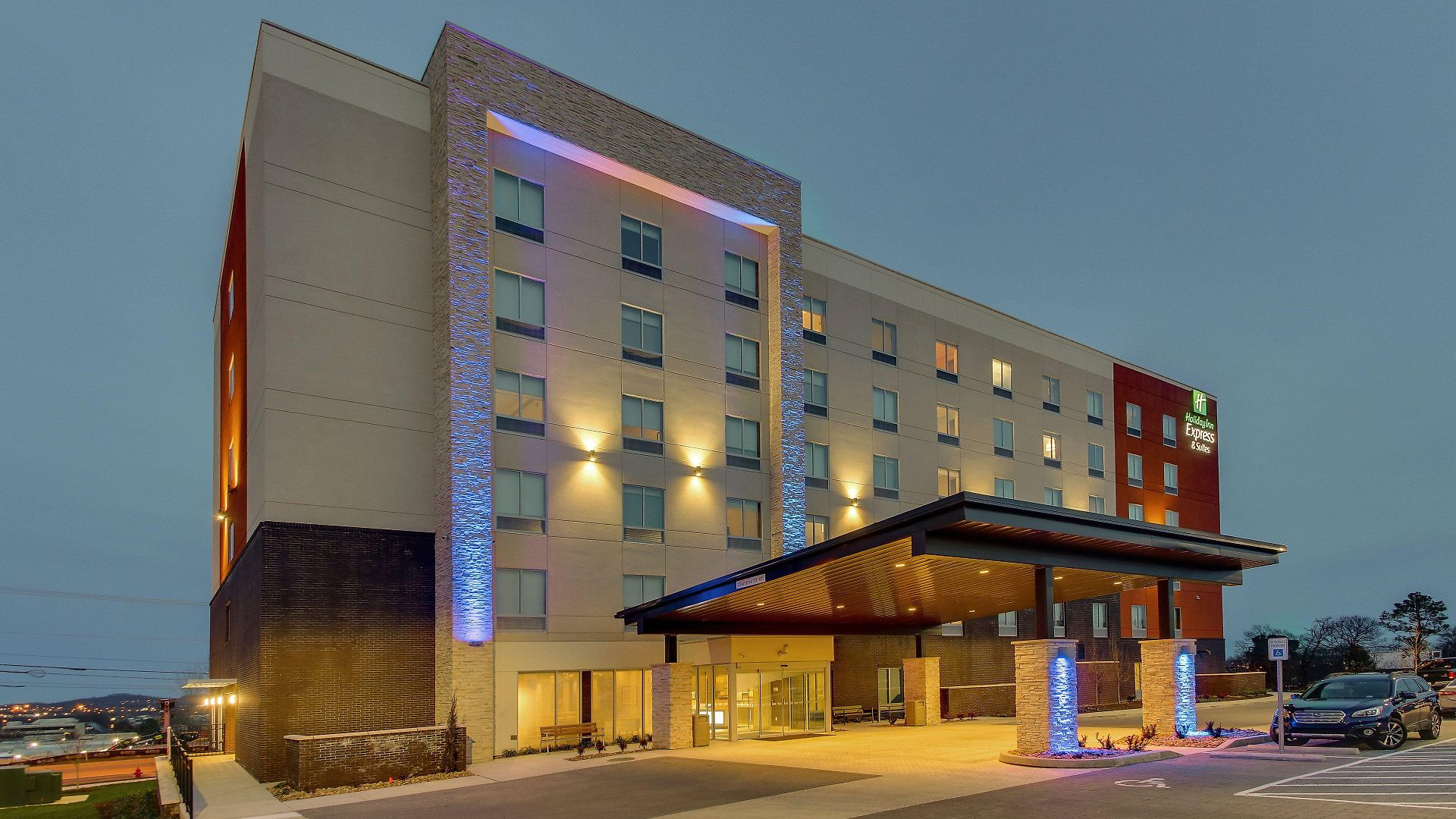 Express & - Metrocenter Downtown By Ihg 3*