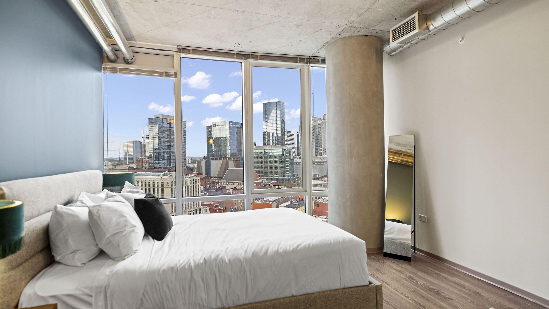 Placemakr Premier Sobro 5*