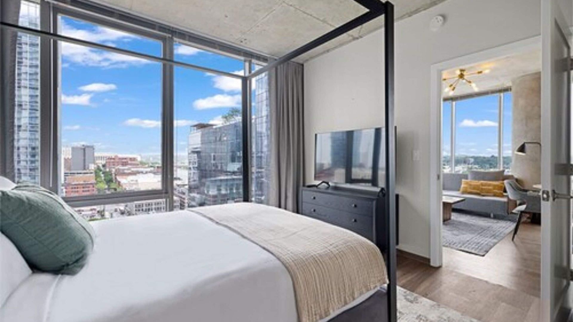 Placemakr Premier Sobro 5*