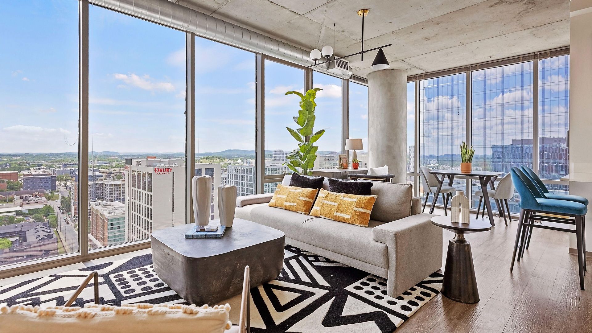 Placemakr Premier Sobro 5*