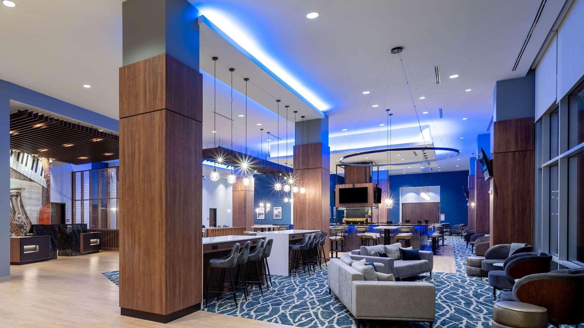 La Quinta & By Wyndham Downtown Stadium Hotel 3*