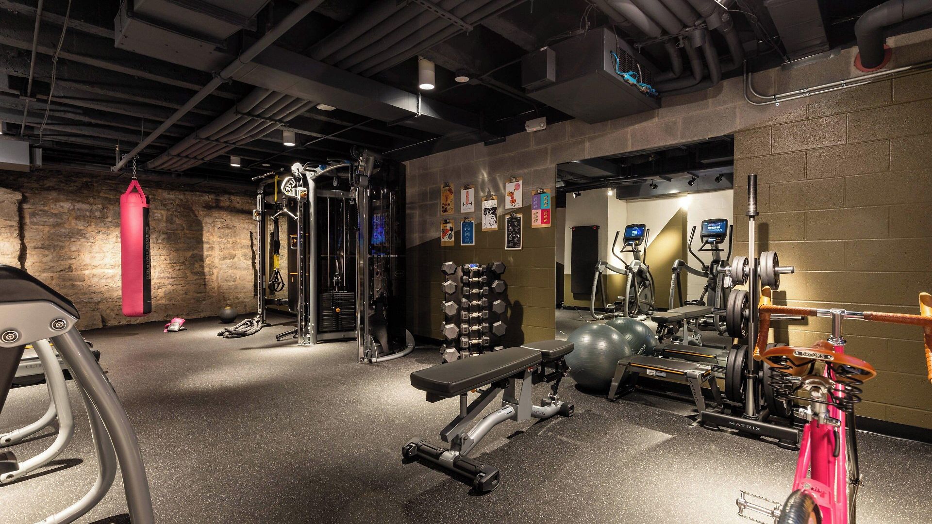 Hotel Moxy Downtown 3*