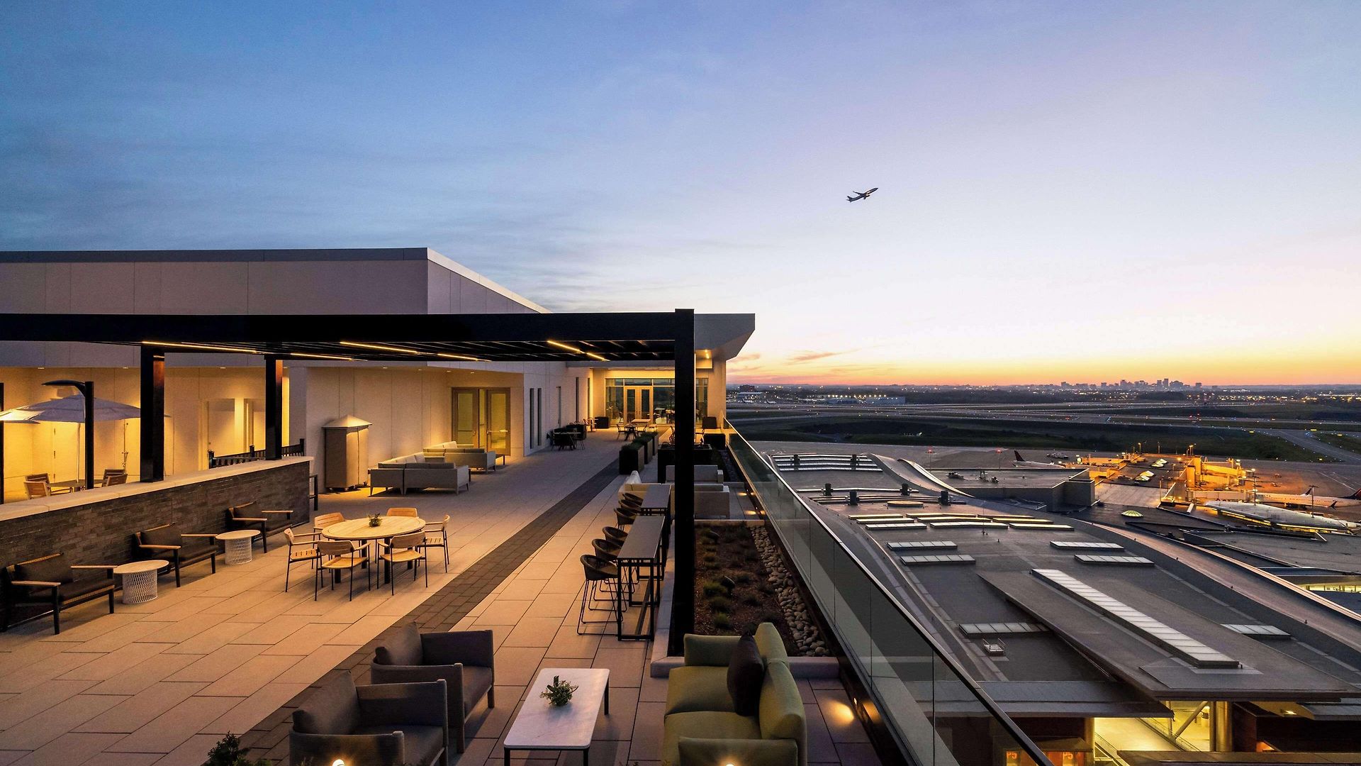 Hilton Bna Airport Terminal 4* Nashville