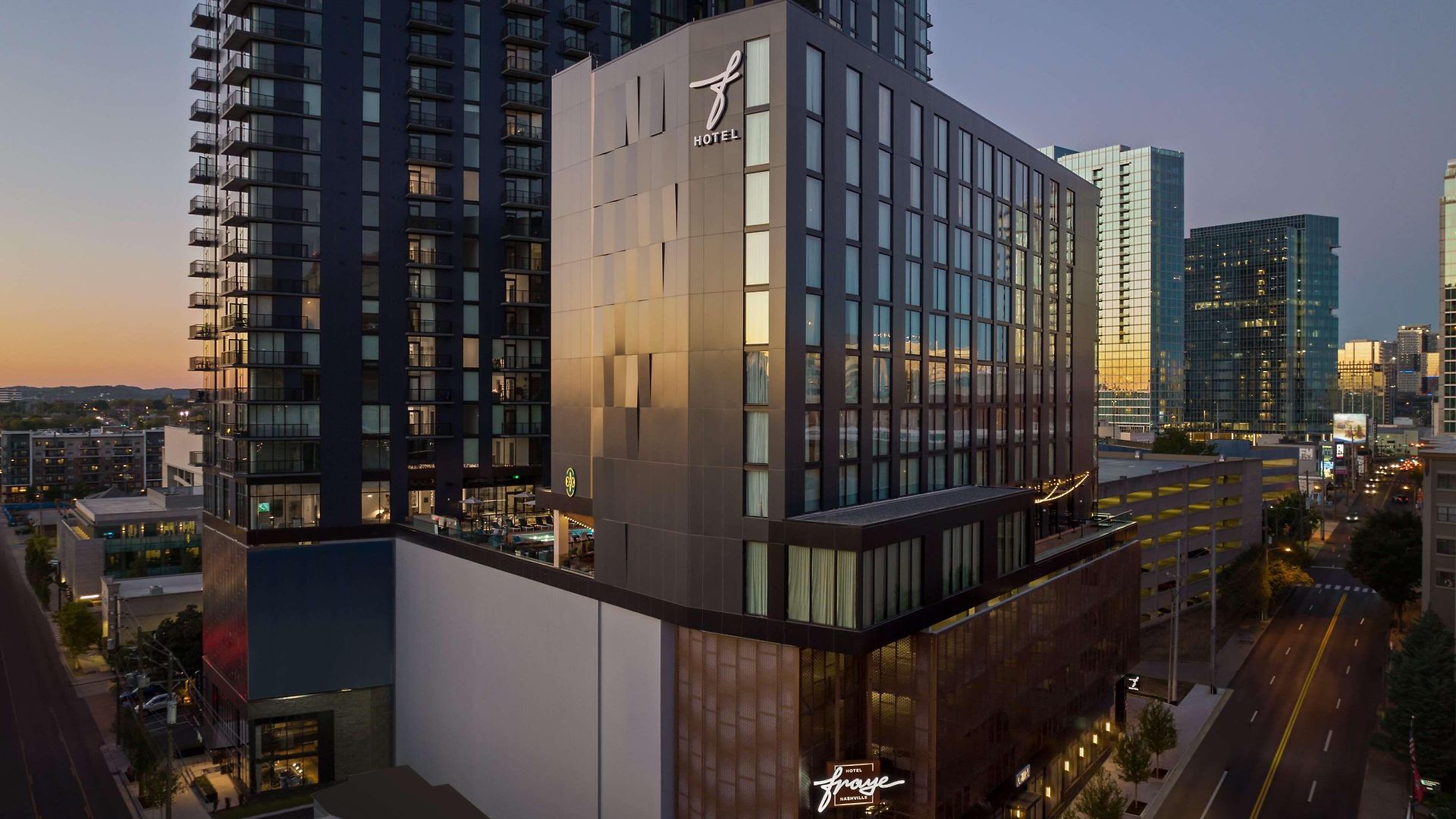 Fraye Nashville, Curio Collection By Hilton