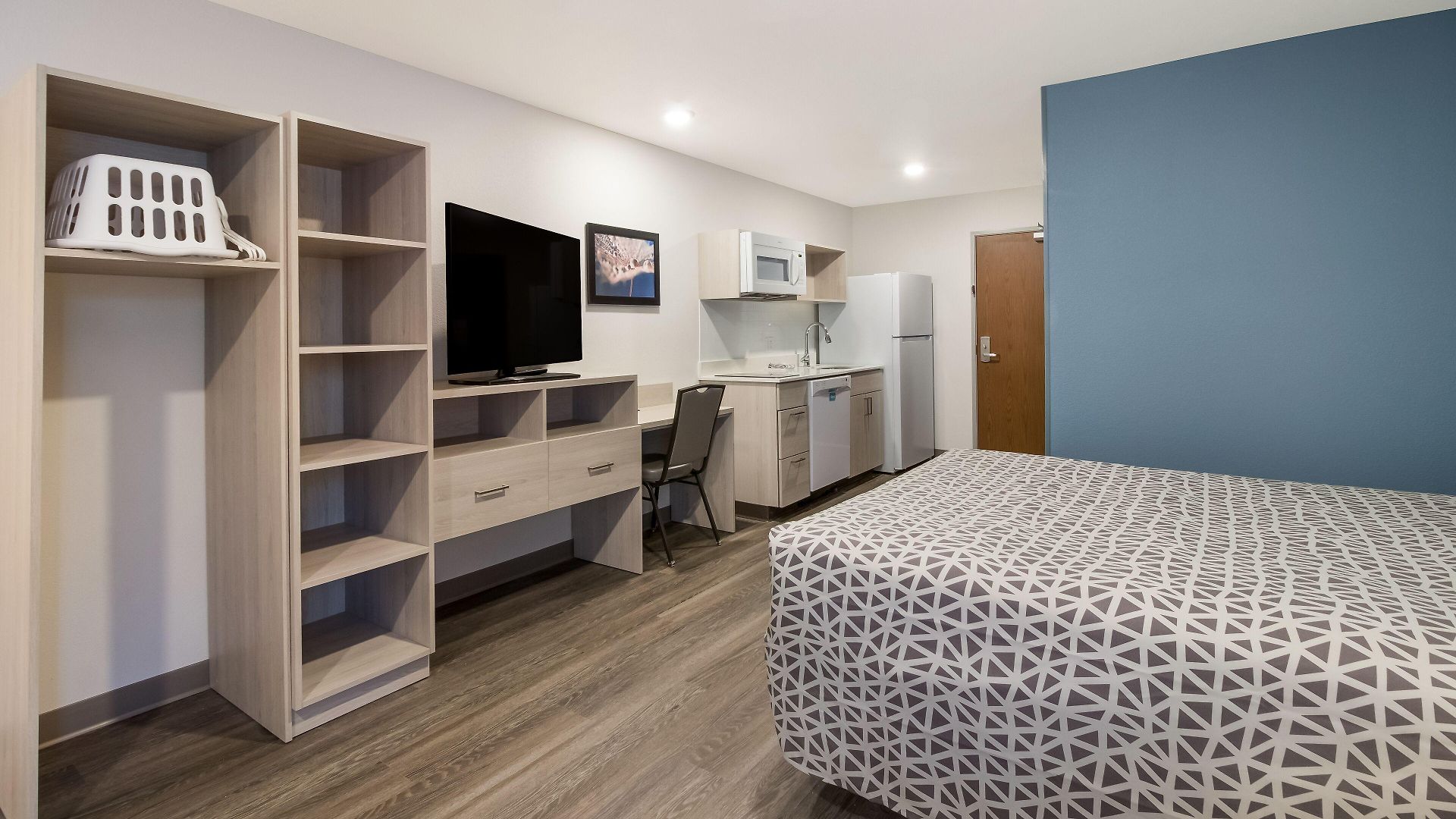 Woodspring Hermitage - Airport Hotel 3*