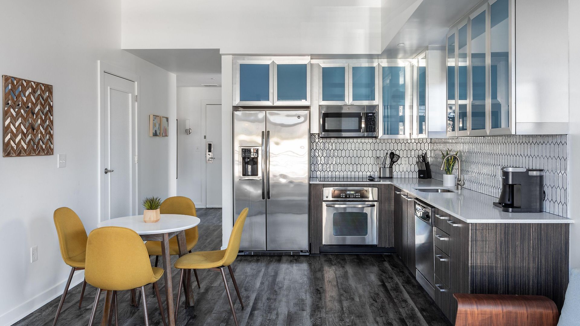 Mint House - The Gulch - 11th Ave S Nashville