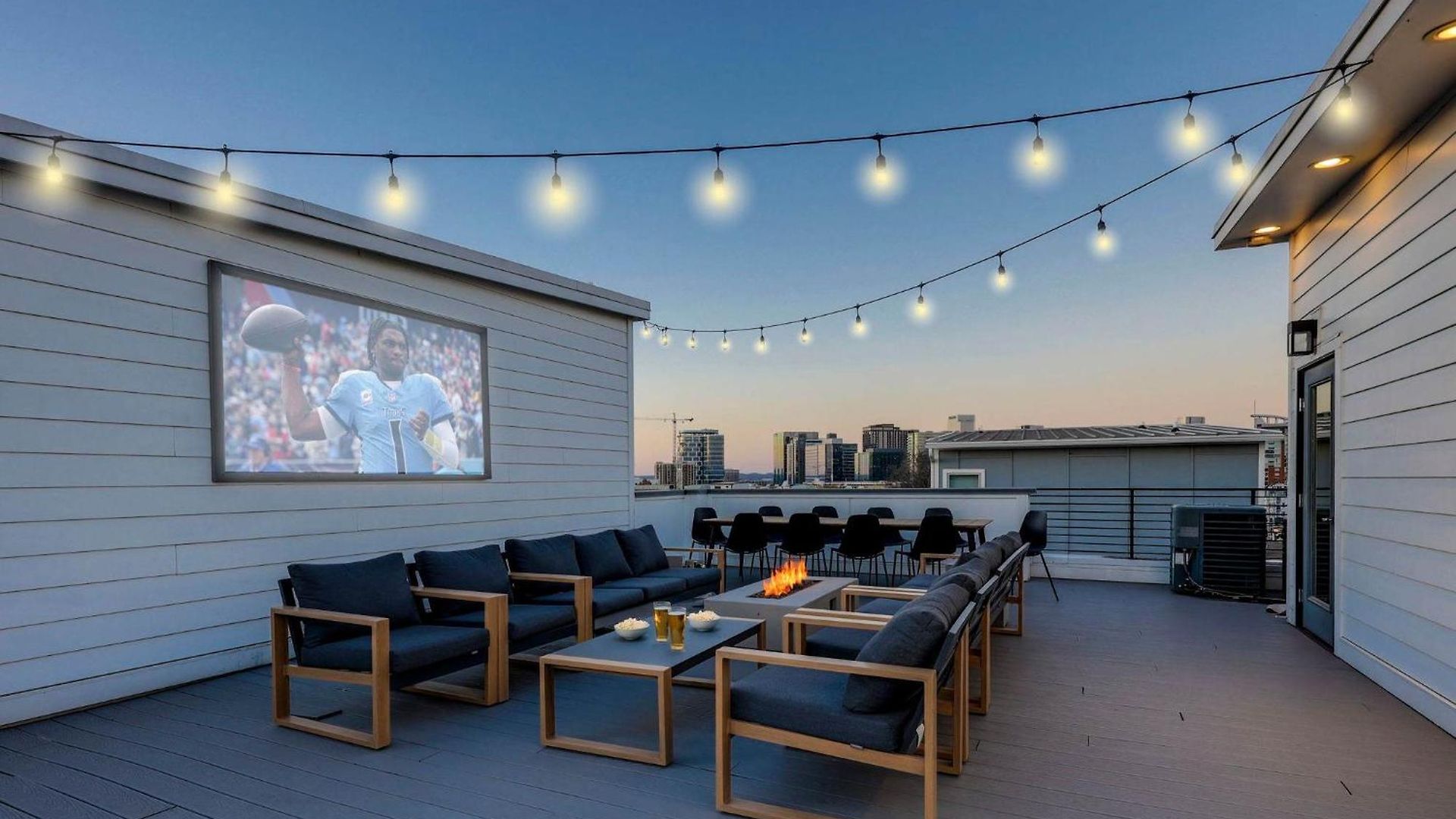 Commodore At The Gulch - Private Rooftop With Views Holiday home *