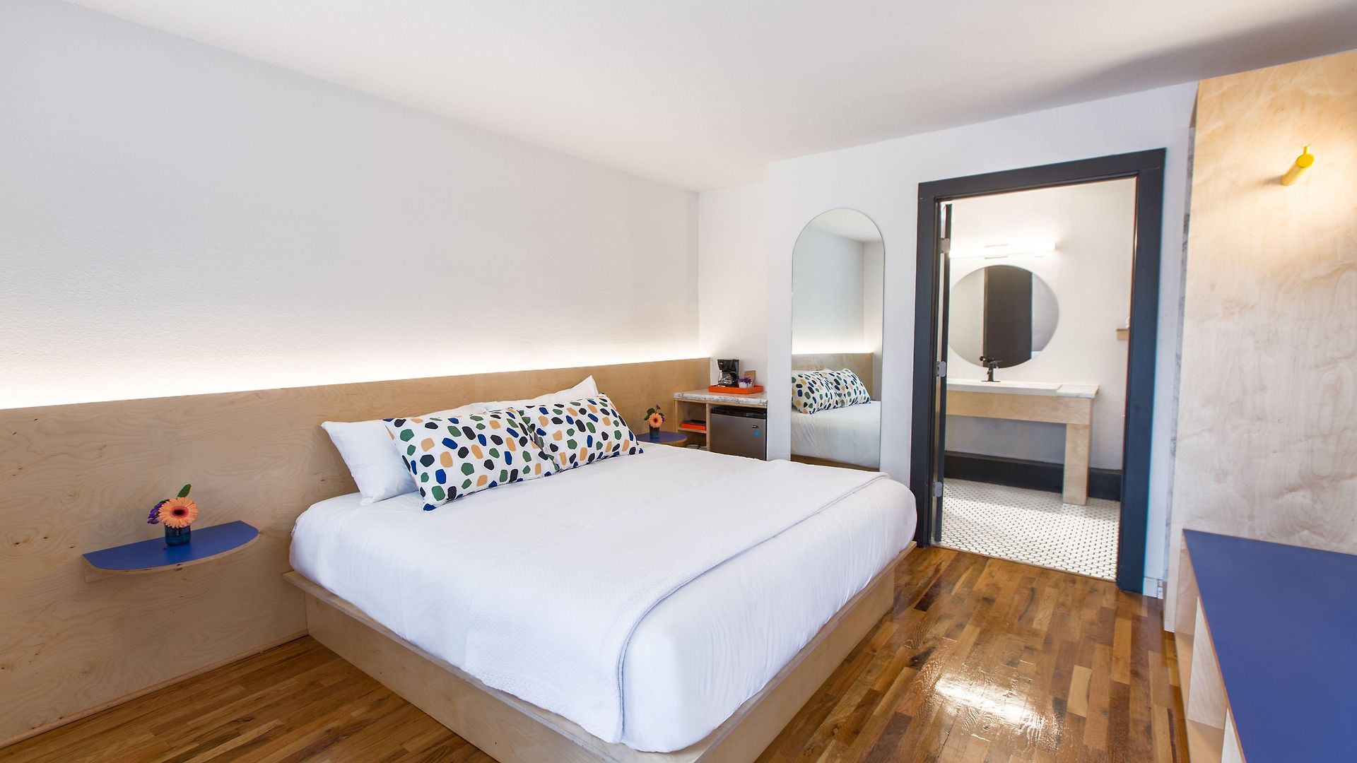 Hotel The Iris 2*