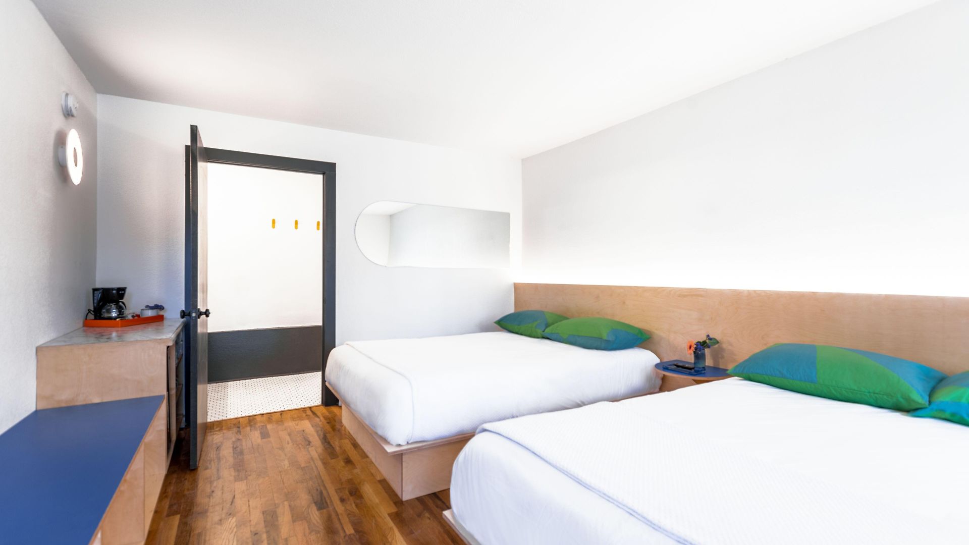 Hotel The Iris Nashville