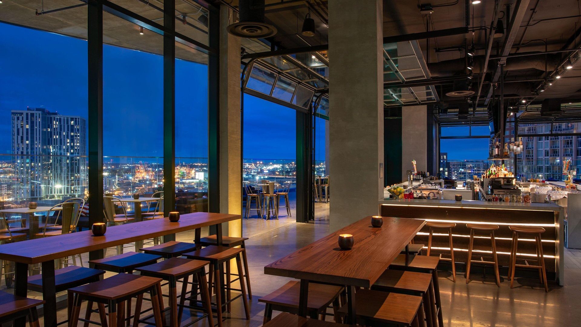 W Hotel 5*
