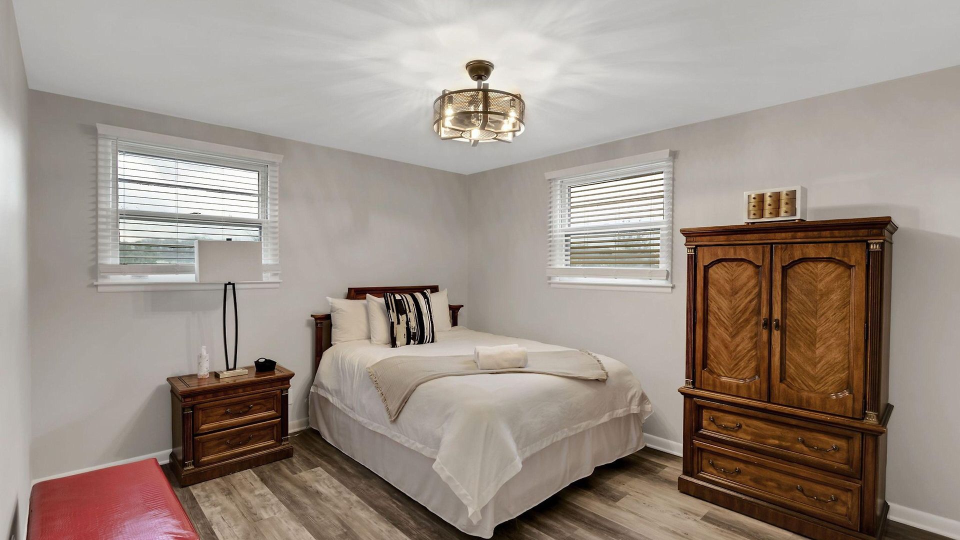 Holiday home Luxurious 4br Pet Friendly