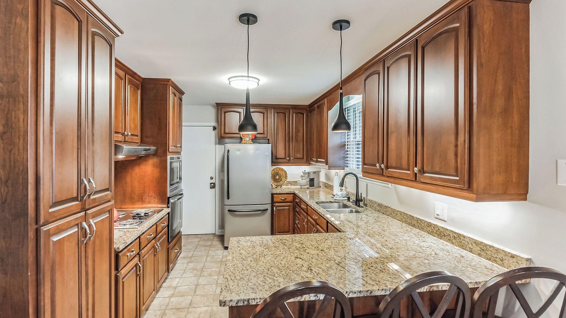 Luxurious 4br Pet Friendly