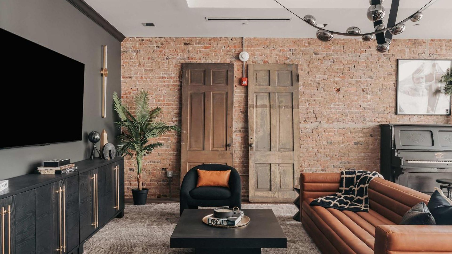 Starr Piano - Highball And Bellamy - 8 Bedroom Holiday home Nashville