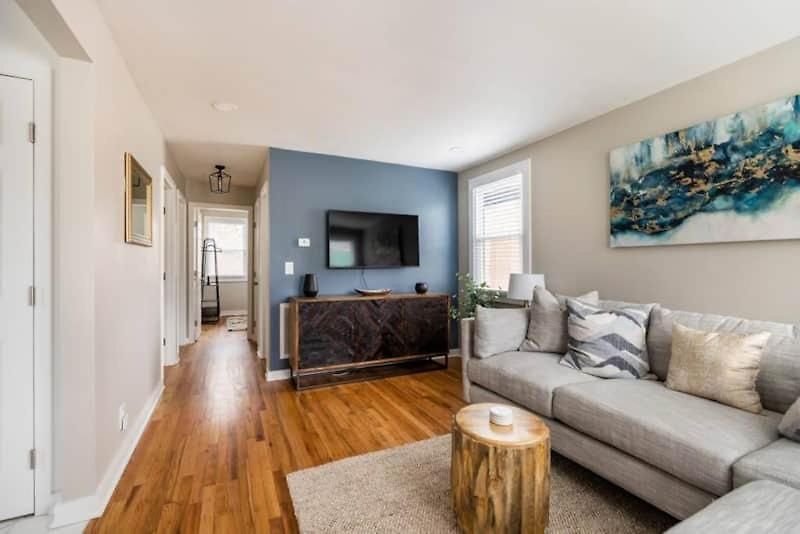 Let's Get Cozy In Nashville! Holiday home