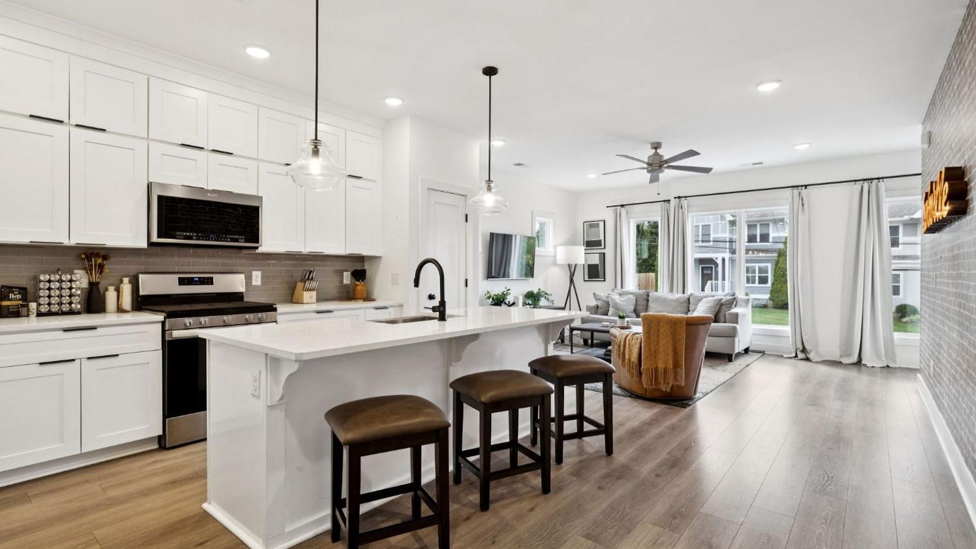 New Nash Modern Luxurious Space W Rooftop Views Holiday home