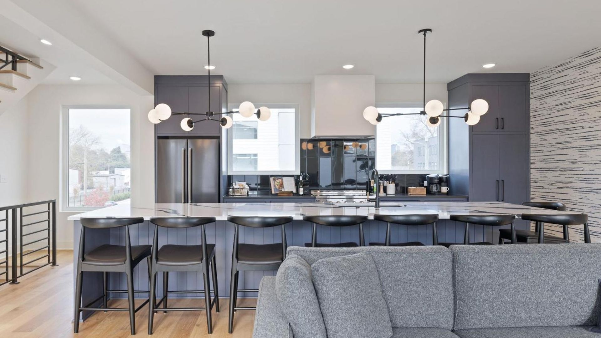 The Ashford - Brand New Gem Walk To Weho *