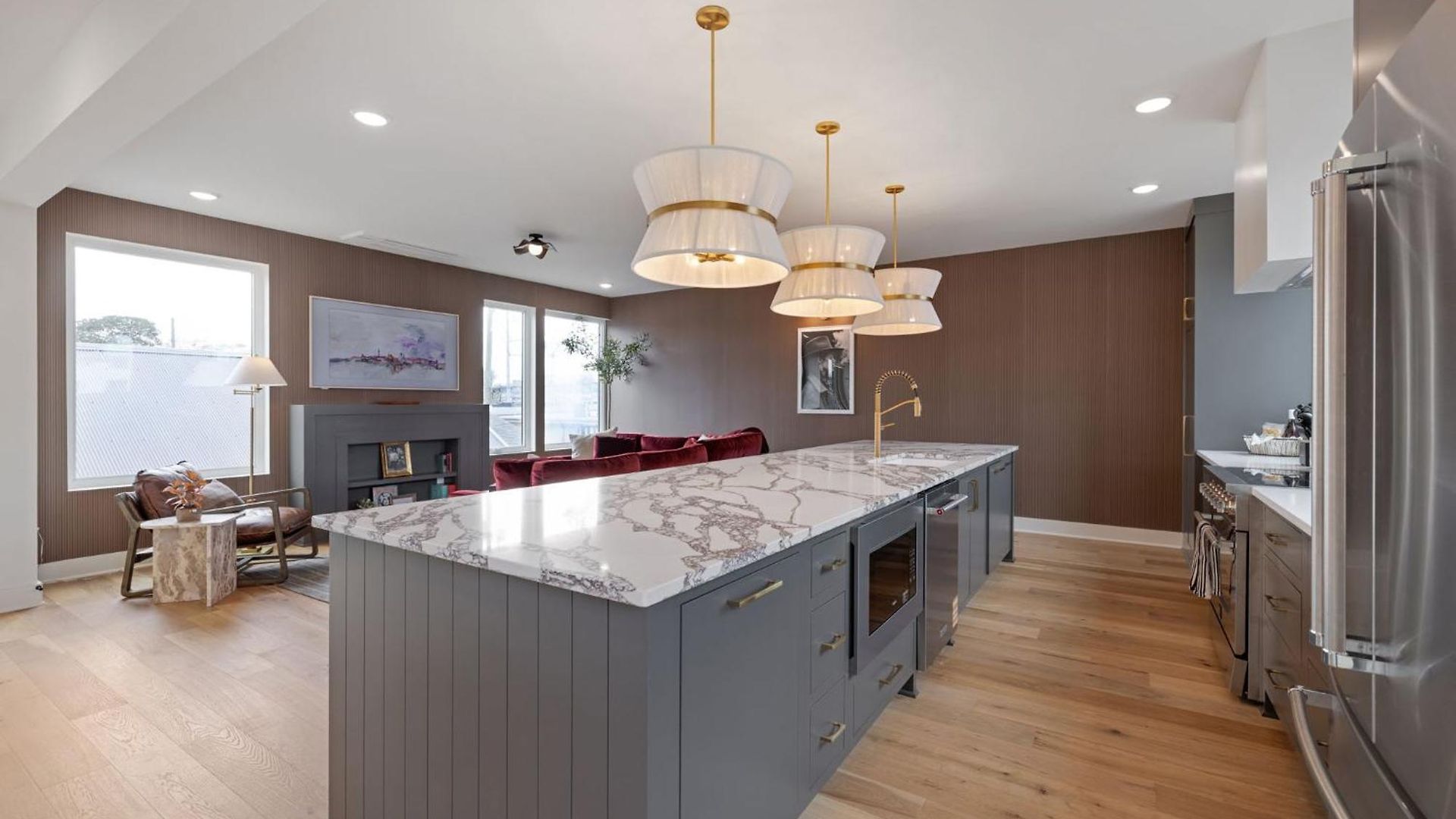 The Chestnut - Brand New Rooftop Skyline Views