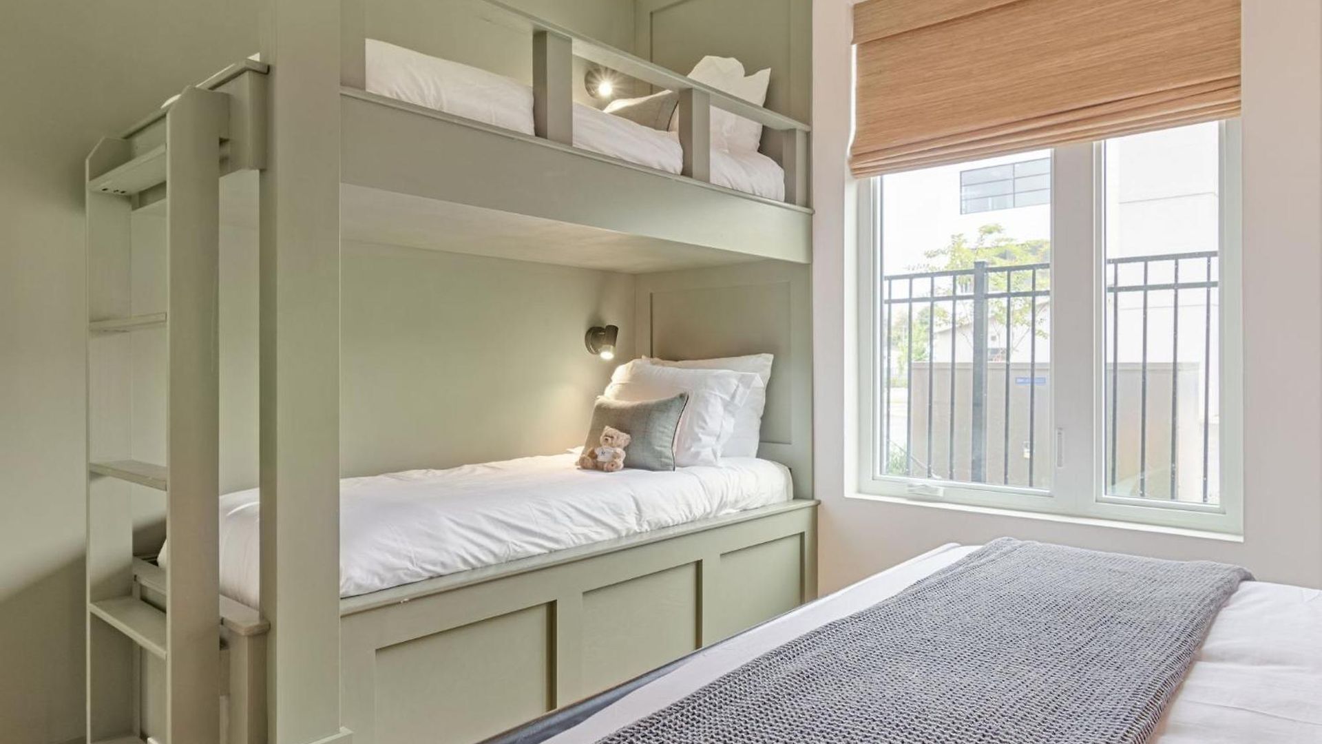 Holiday home The Elmwood - Brand New Rooftop Lounge W Firepit *