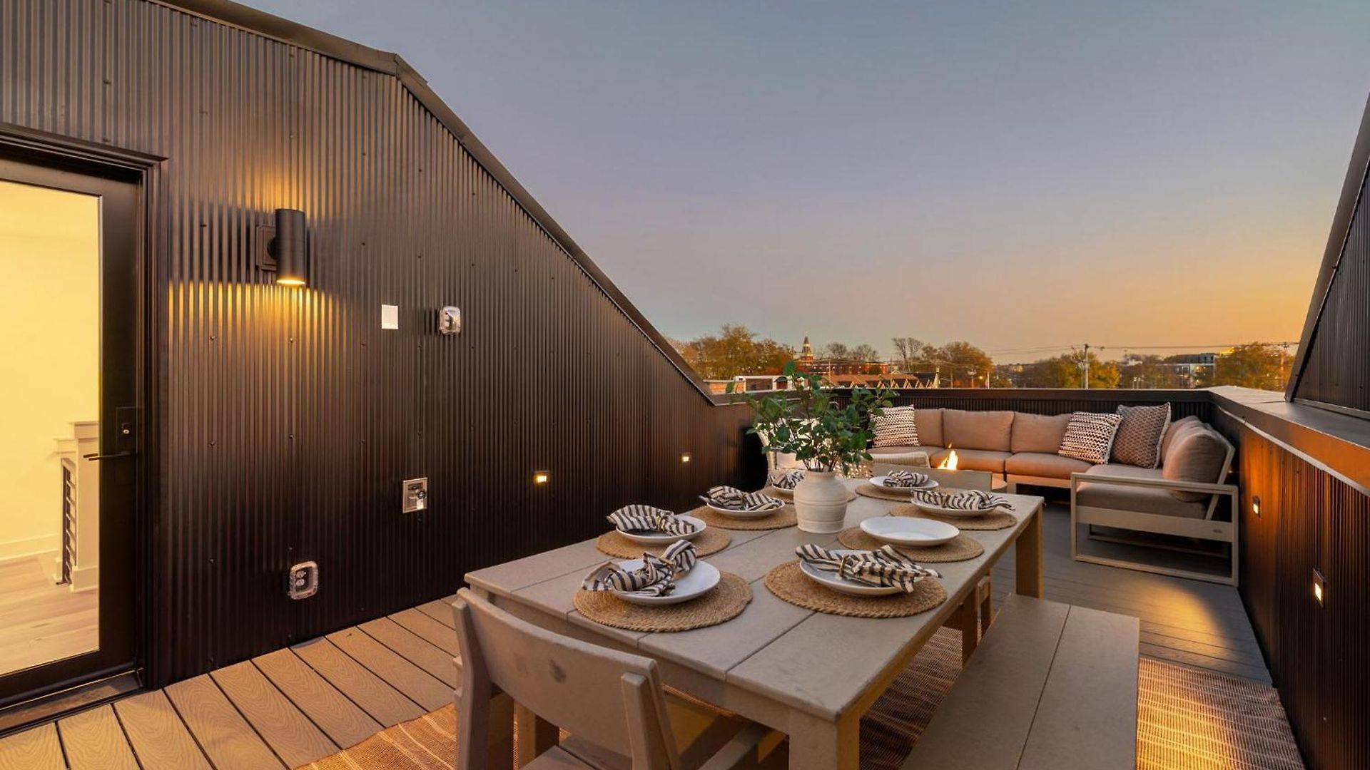 Holiday home The Chestnut - Brand New Rooftop Skyline Views *