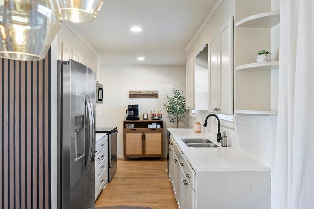Cozy Ranch Retreat-large Deck & Yard-10 Mins To Downtown Holiday home Nashville