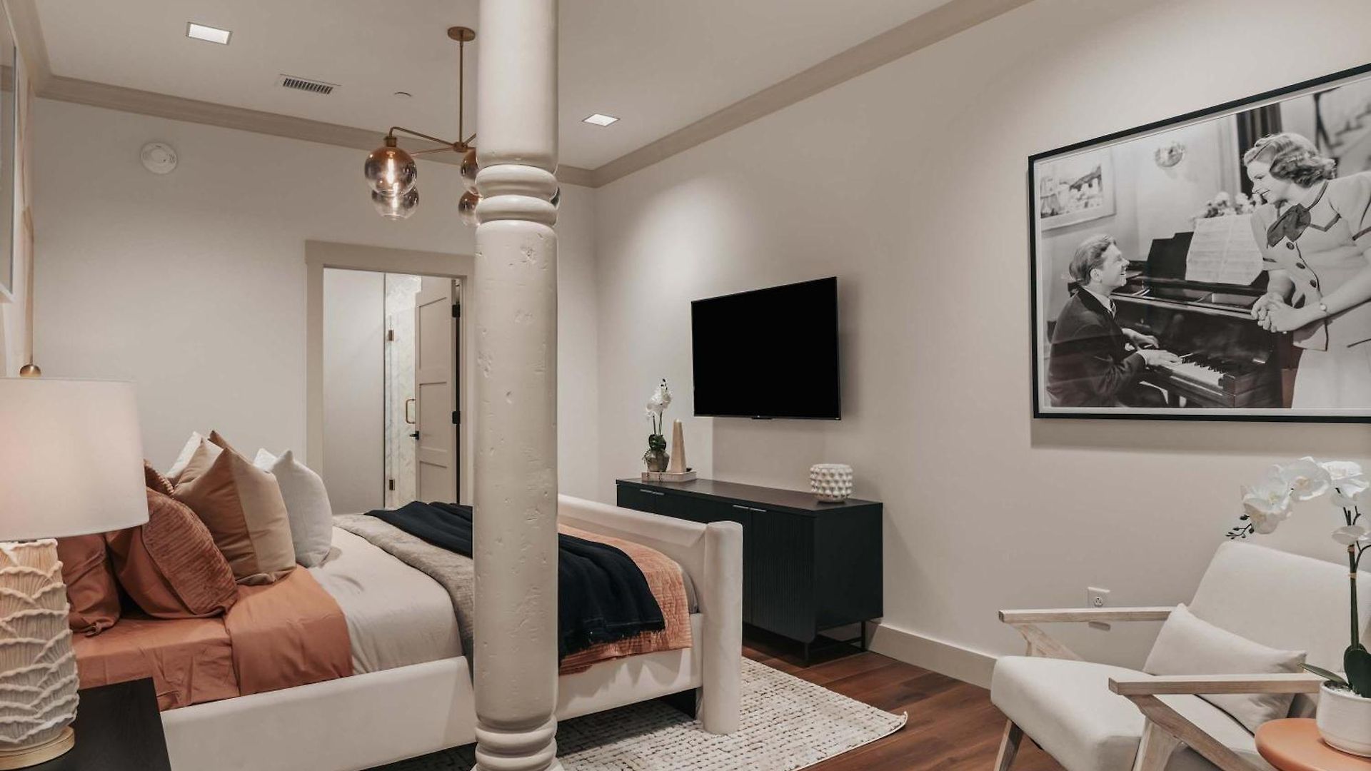 Starr Piano - Highball And Bellamy - 8 Bedroom Holiday home Nashville