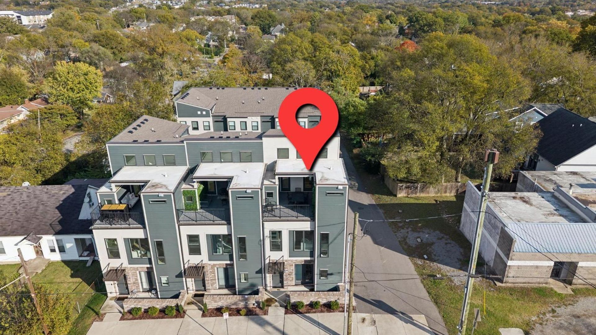 New Nash Modern Luxurious Space W Rooftop Views