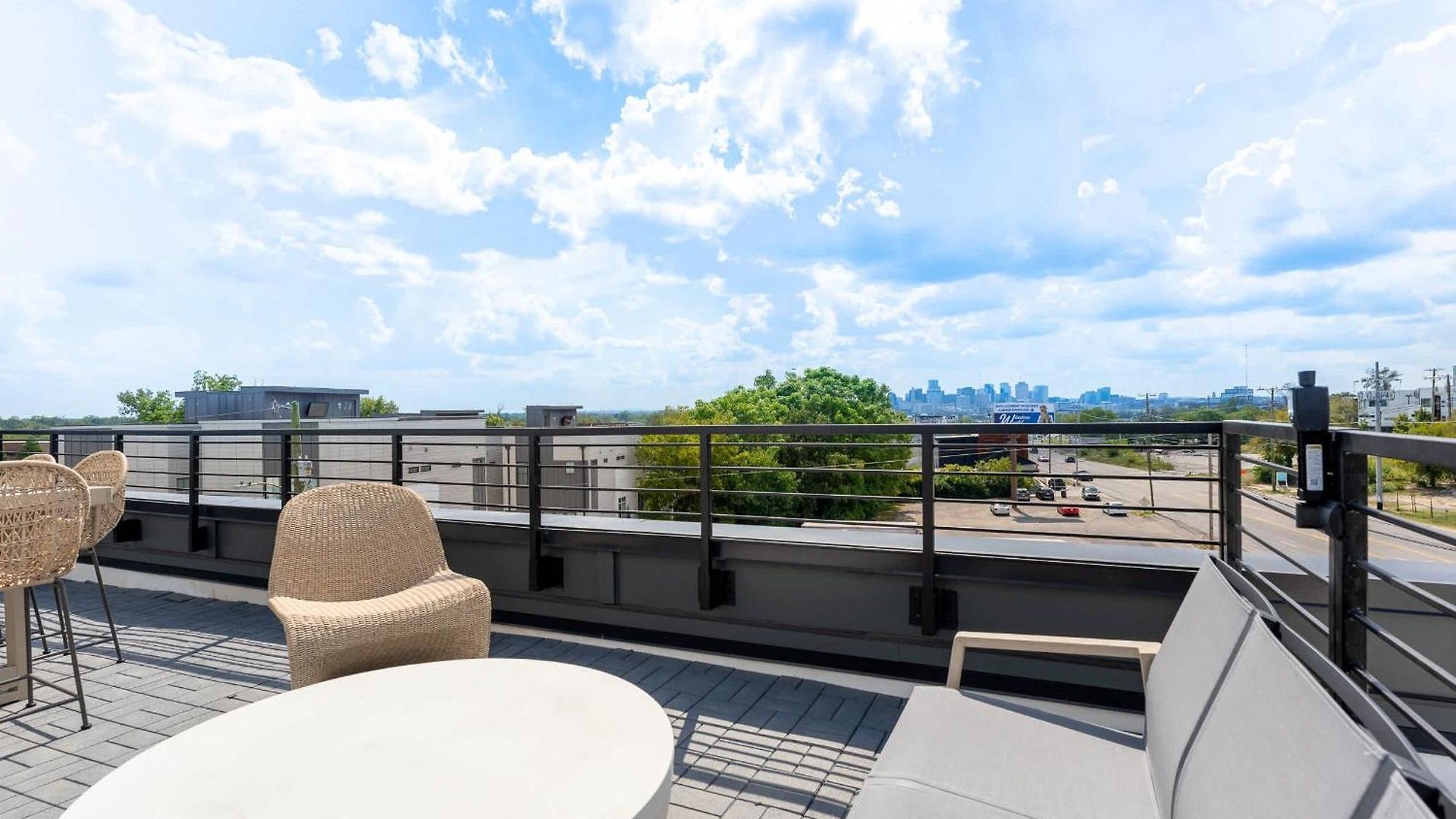 8br Rooftops With Hot Tub Fire Pit Skyline Views