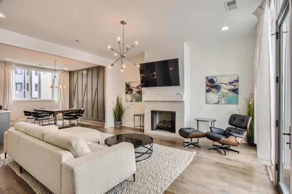 Gulch Downtown Skyline View Apartment