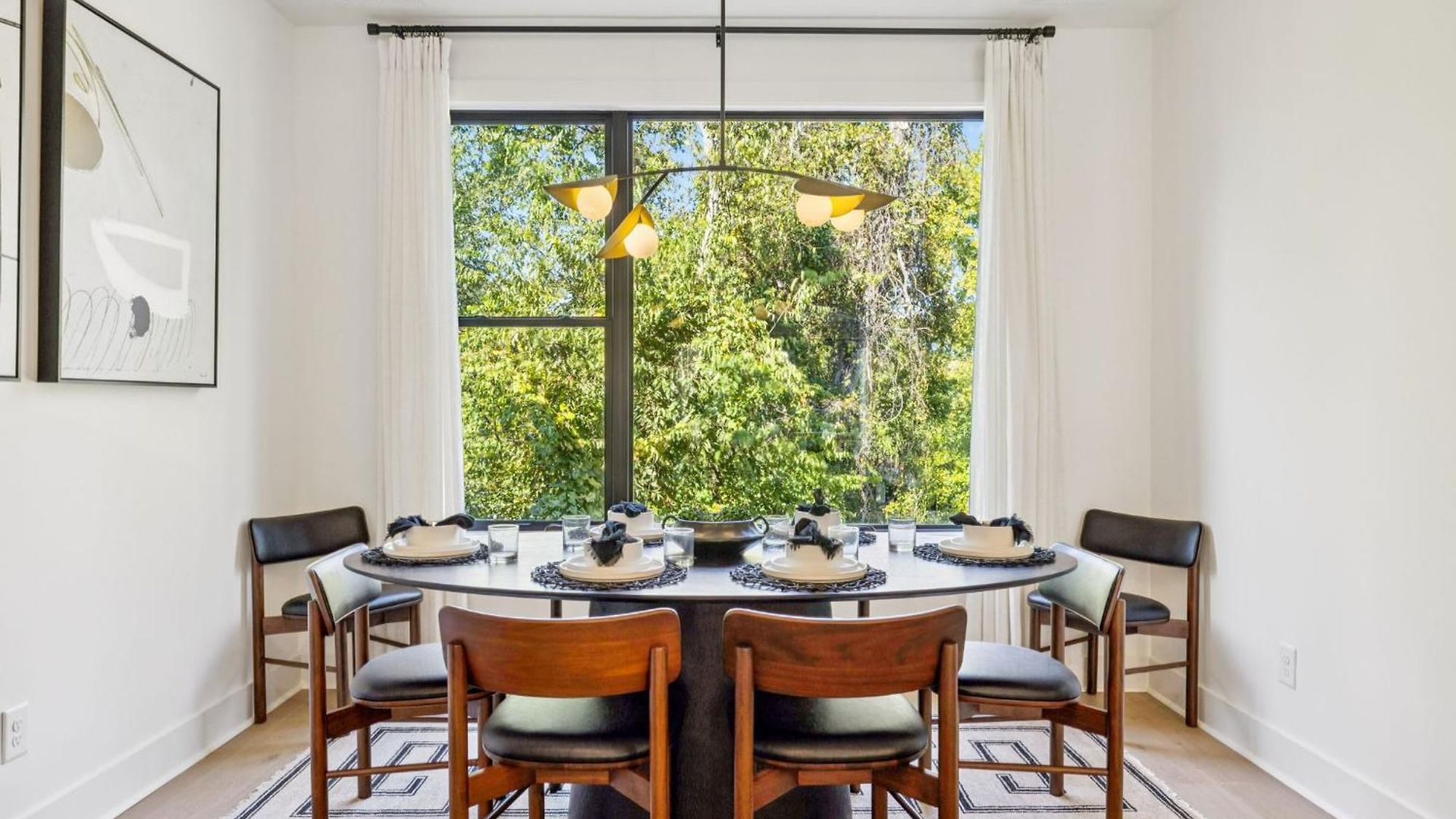 Apartment New Stylish Nash Townhouse W Hot Tub & Rooftop Nashville