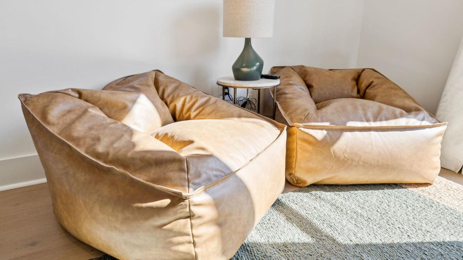 Apartment New Stylish Nash Townhouse W Hot Tub & Rooftop Nashville
