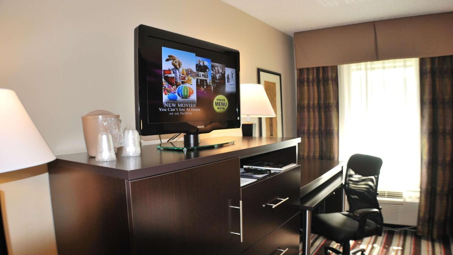 Express W-i40 By Ihg Nashville