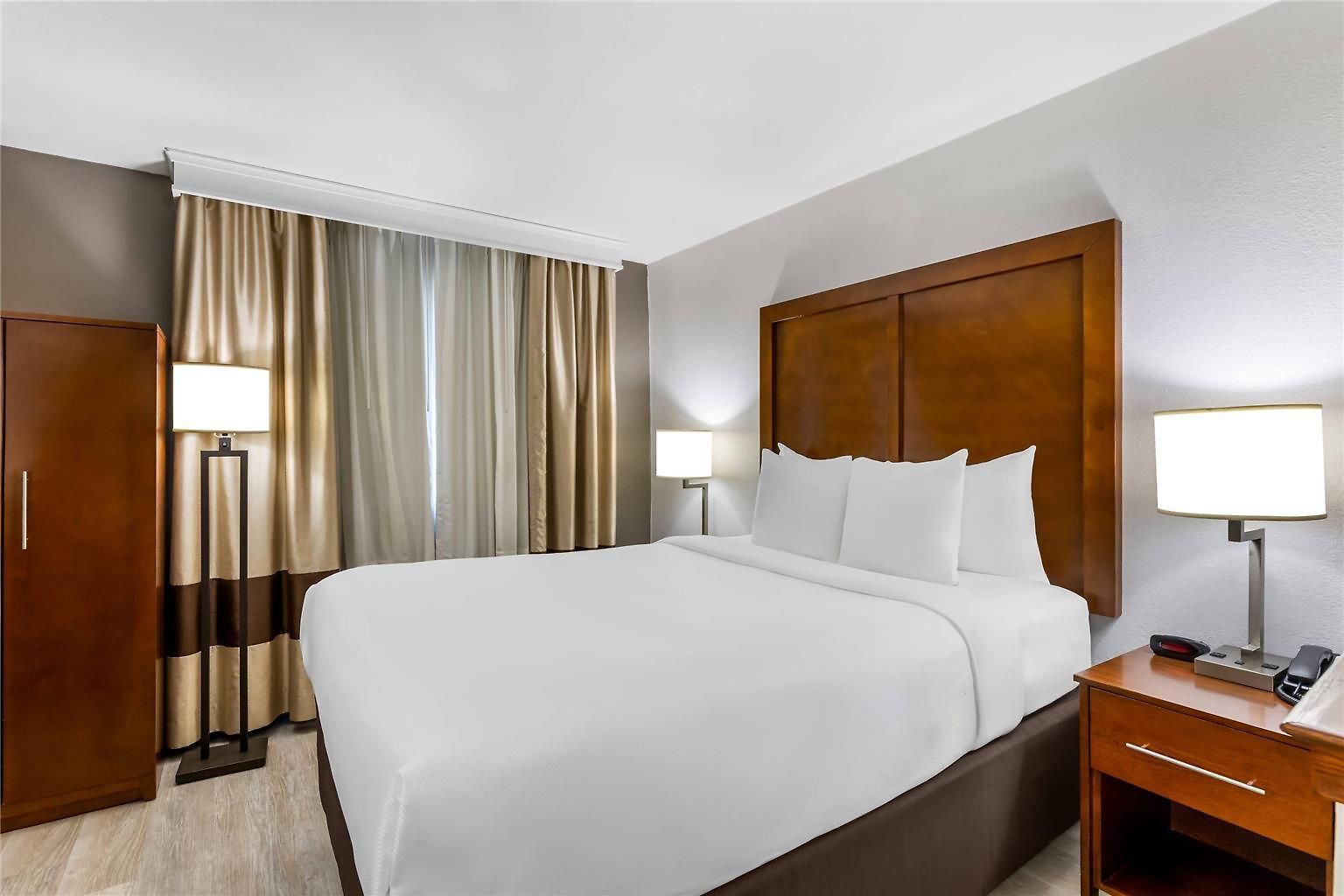 Inn Comfort West