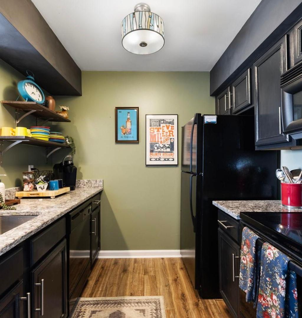 Downtown Riverfront Unit 820 Apartment *