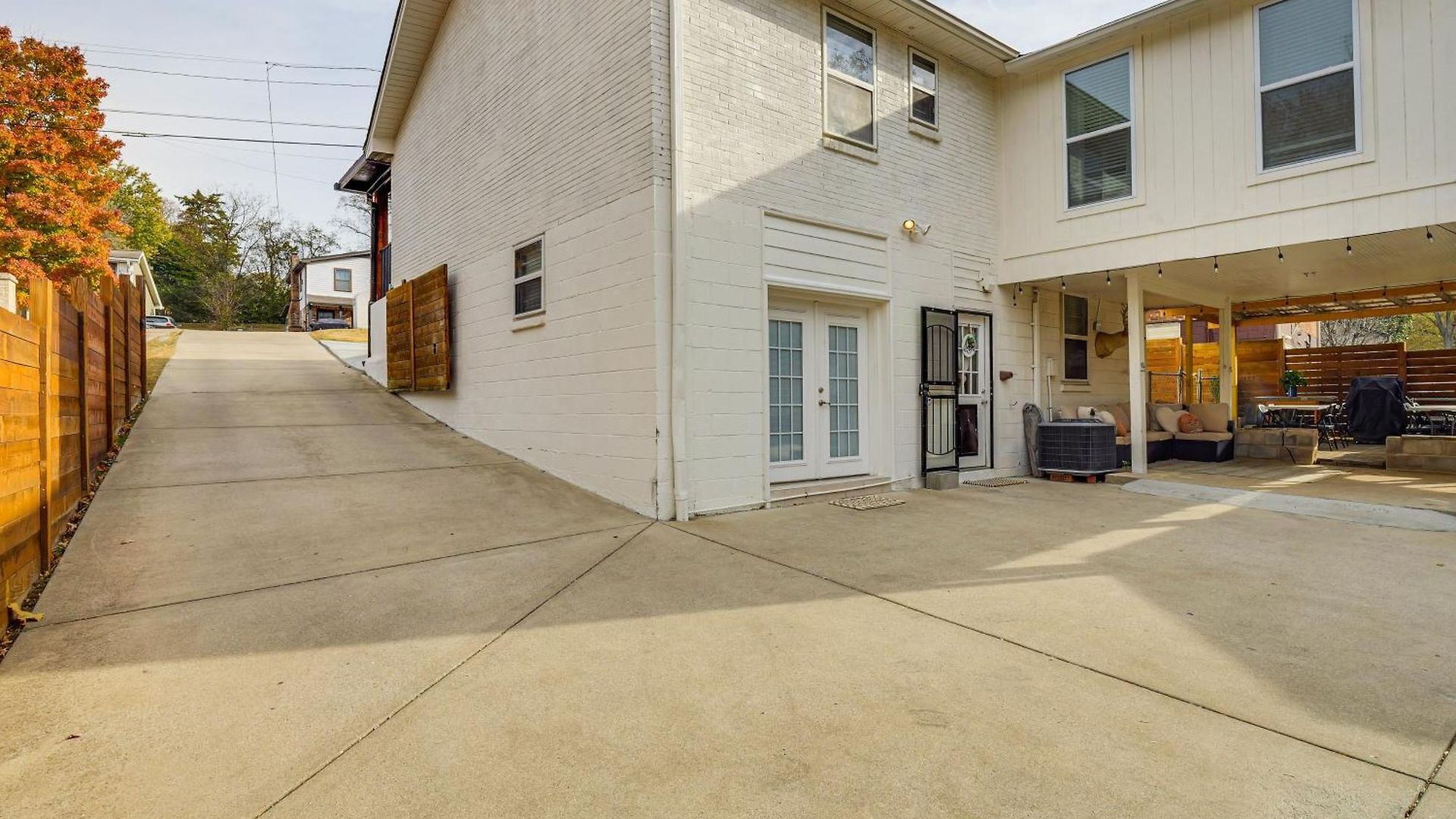 Backyard Retreat! Extended In Holiday home *