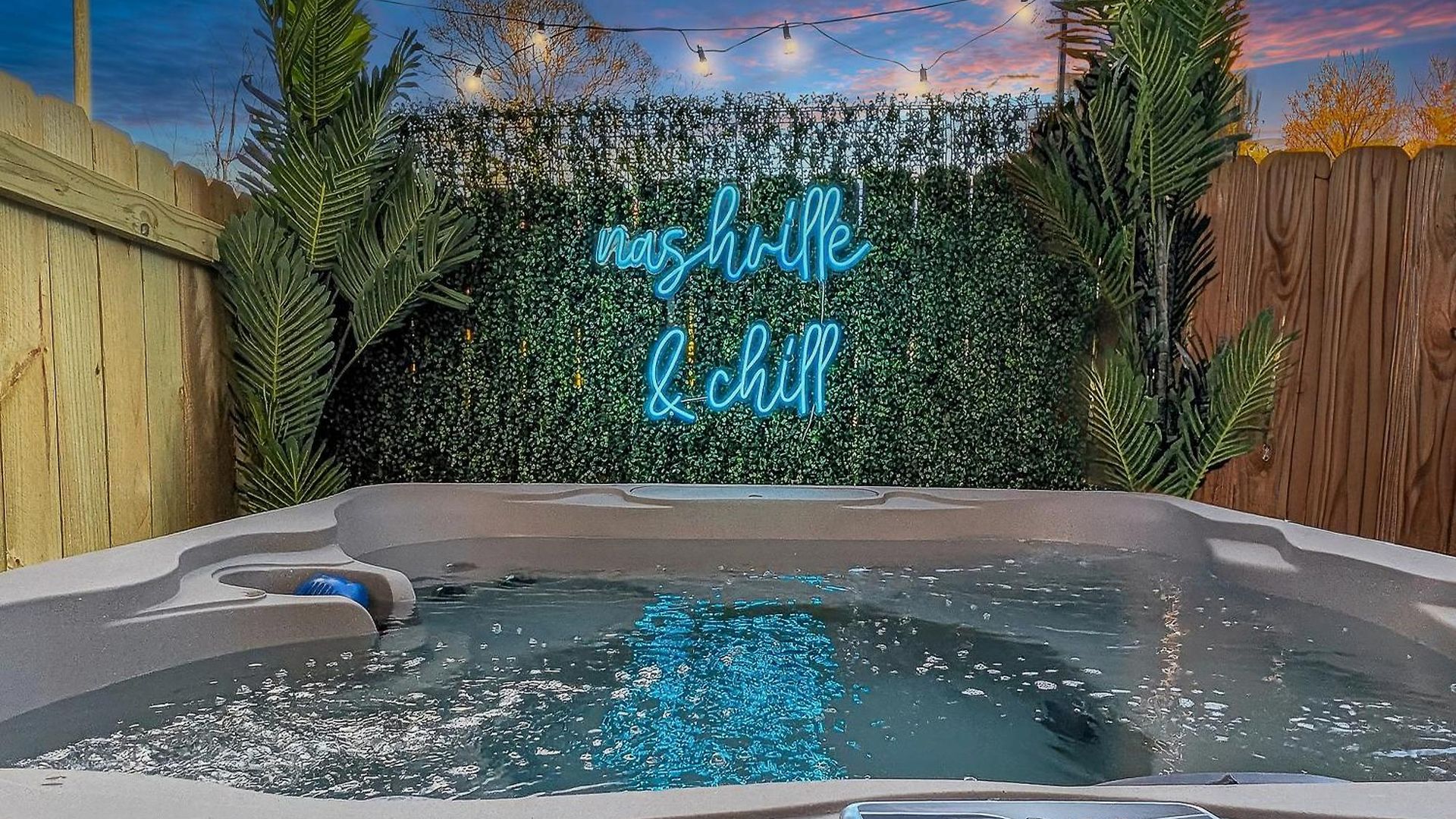 Holiday home Boho-chic With A Hot Tub, Fire Pit Nashville