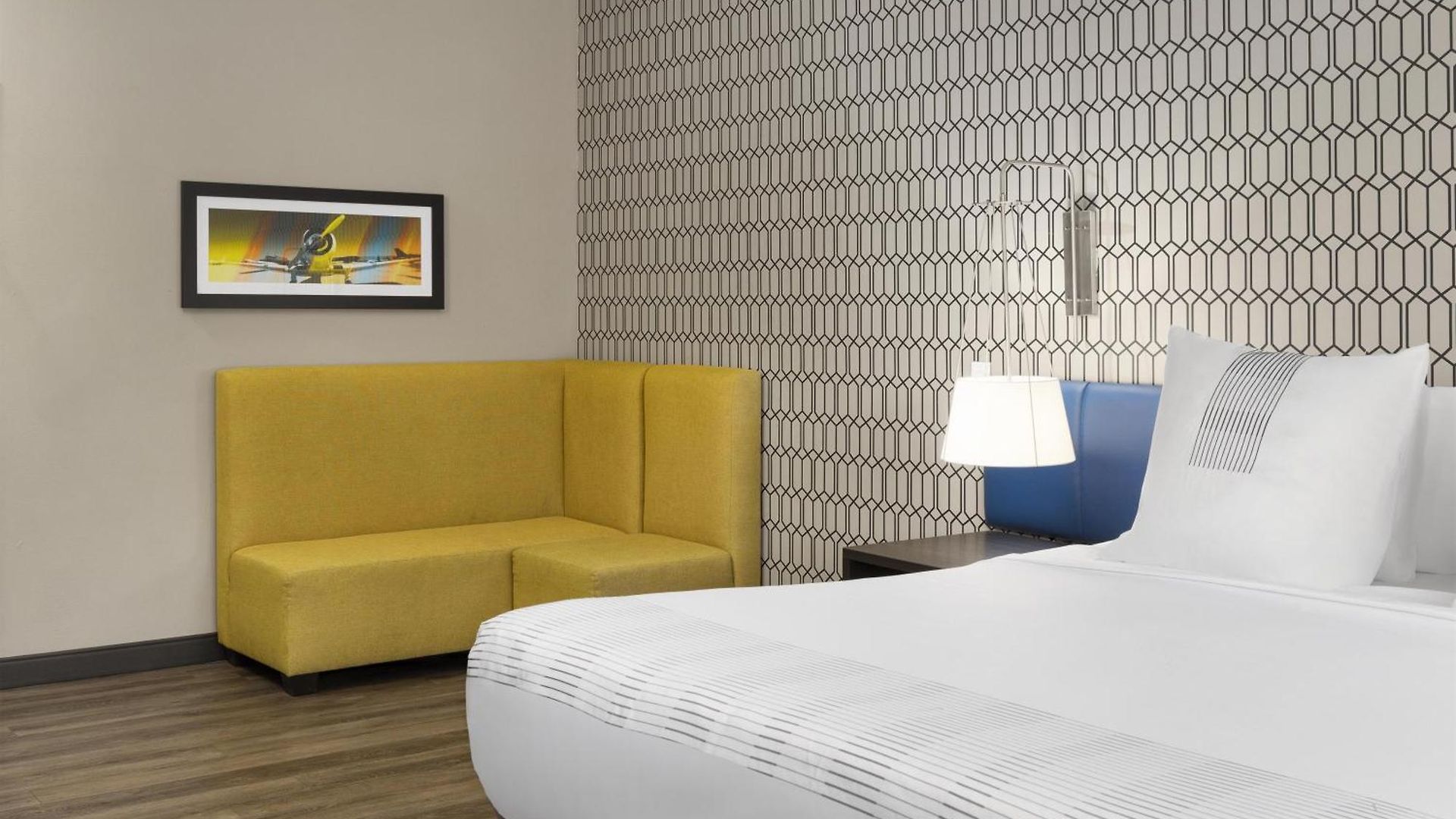 Glo Western Airport Hotel 3*