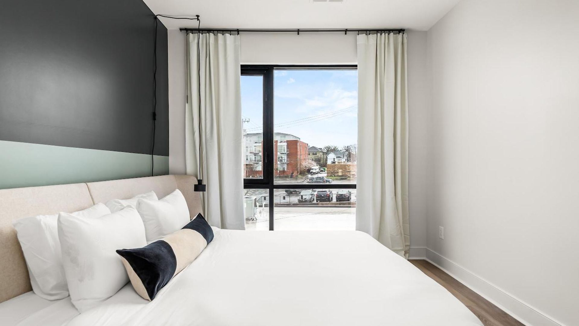 The Eighteen By Kasa Hotel 4*
