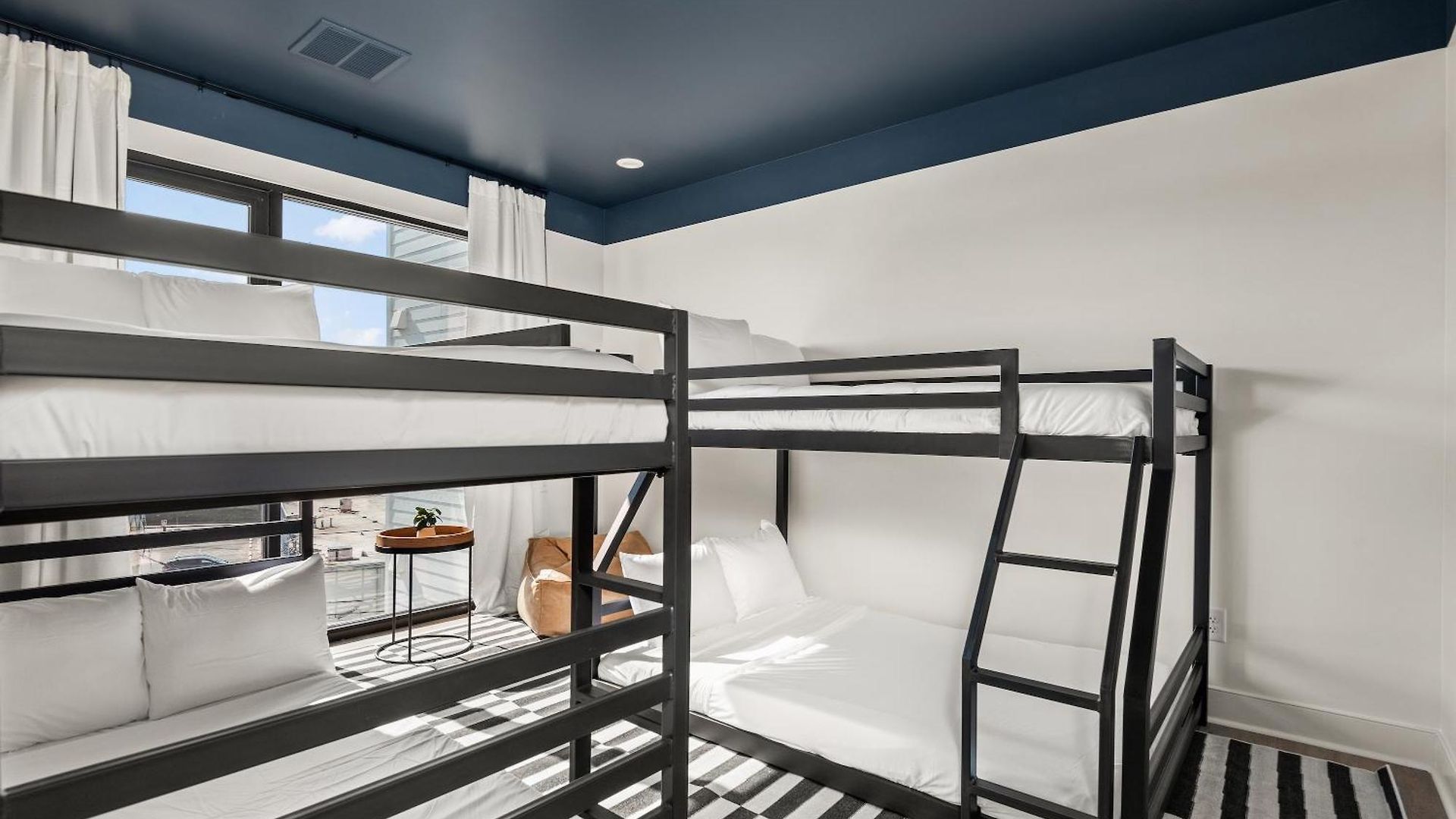 The Eighteen By Kasa Hotel Nashville